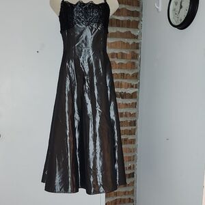 Jessica McClintock Gunne Sax Gown Size 9 Shiny Pewter Gray Maxi Prom